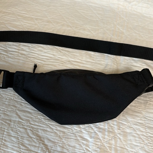 Nike Heritage Swoosh Fly Waist Bag - Picture 12 of 15